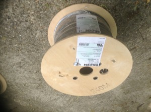 BELDEN 74001E kábel, 305 méter