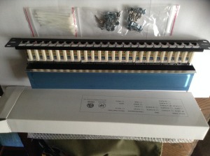 OPTRO-NET CAT5E FTP patch panel 24xRJ45 (raktáron)