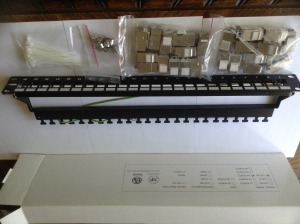 OPTRO-NET CAT6A FTP patch panel 24xRJ45 (raktáron)