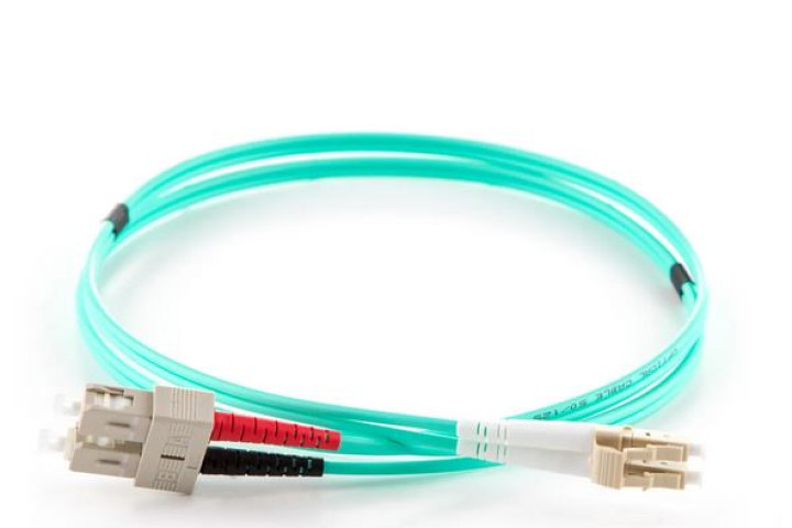 LC-SC OM3 duplex optikai patch kábel, 2m